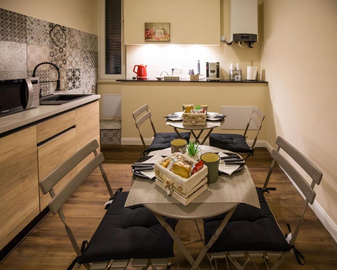 كامبوباسّو Essential Rooms المظهر الخارجي الصورة